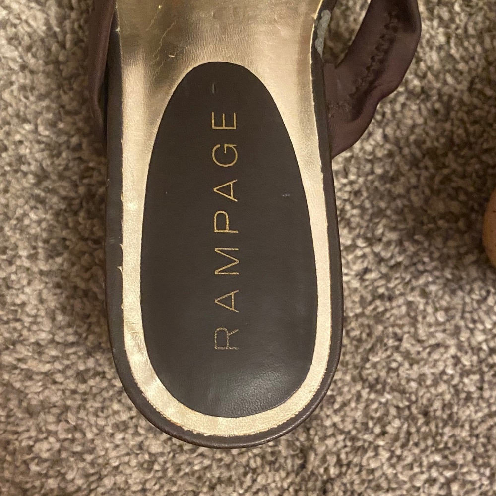 Rampage Dark Brown and Gold Flip-Flops - Picture 2 of 6